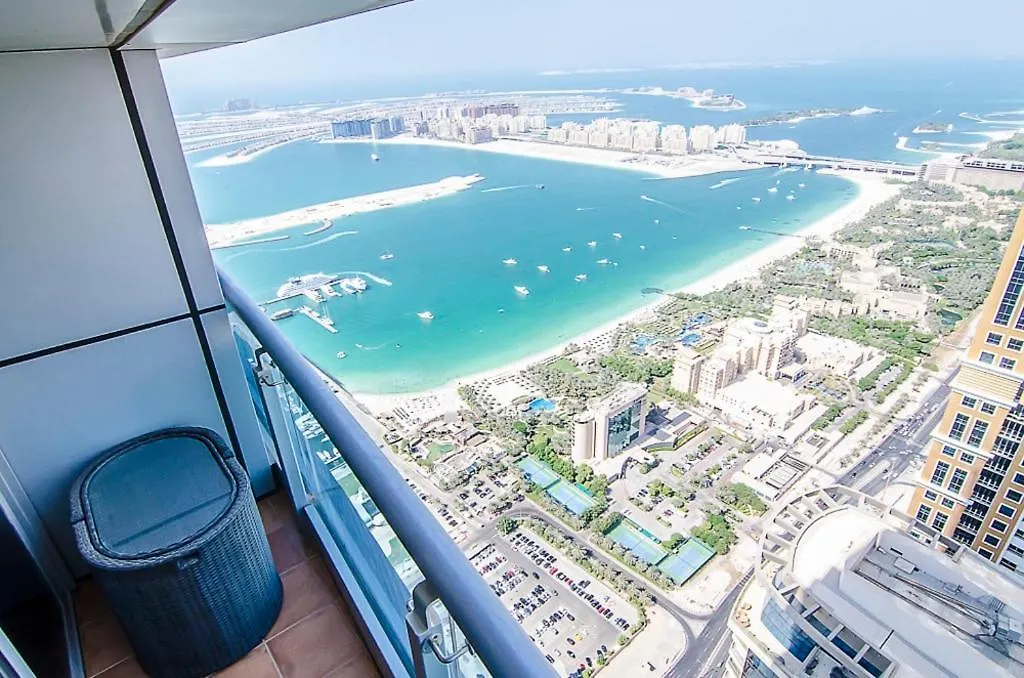The Mood House I Dubai Marina Hostel