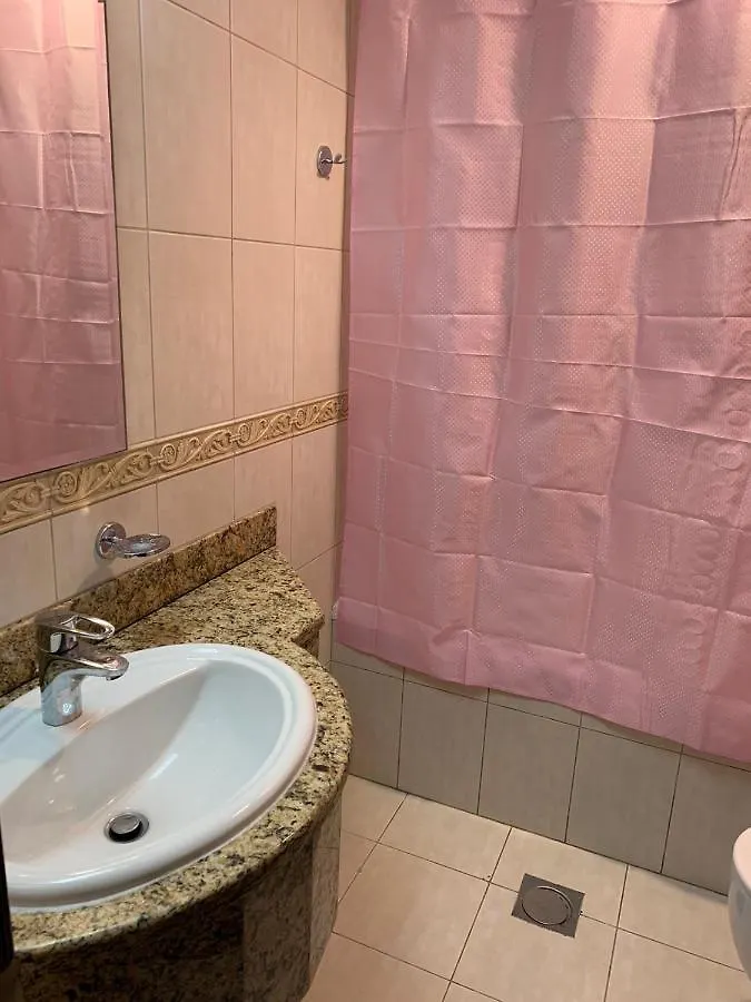 The Mood House I Dubai Marina Hostel