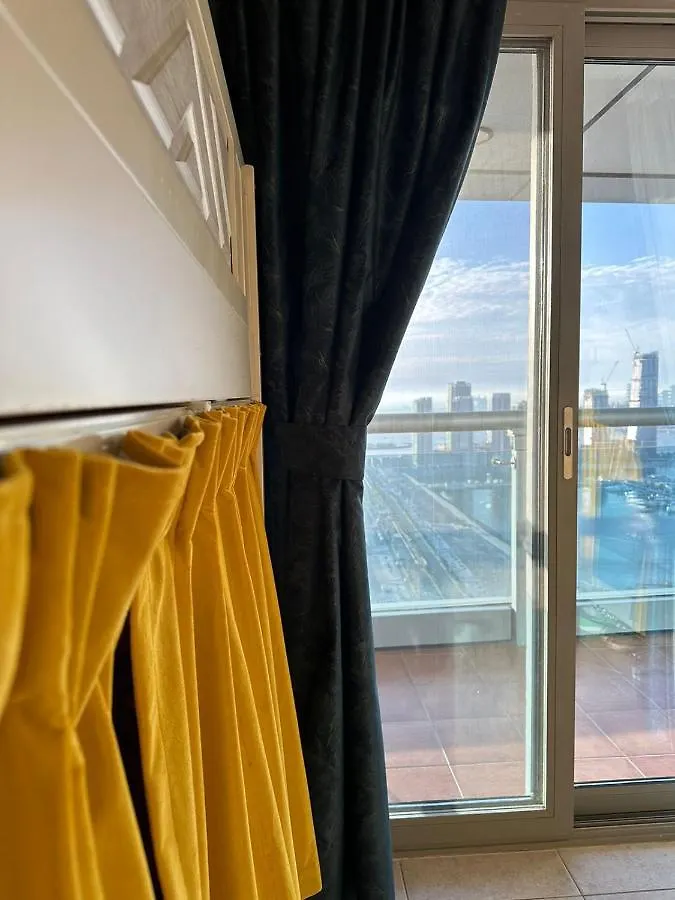 The Mood House I Dubai Marina Hostel