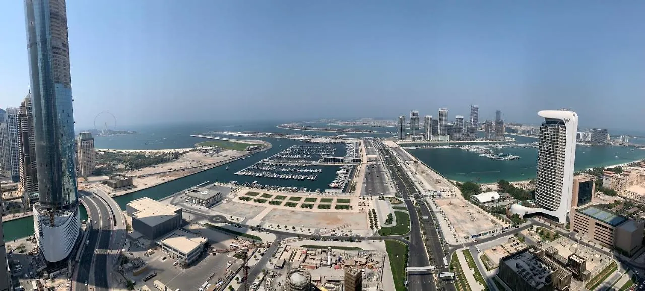 The Mood House I Dubai Marina Hostel